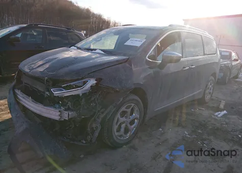 2021 Chrysler Pacifica Limited Awd z USA, uszkodzony, nr VIN 2C4RC3GG5MR595250